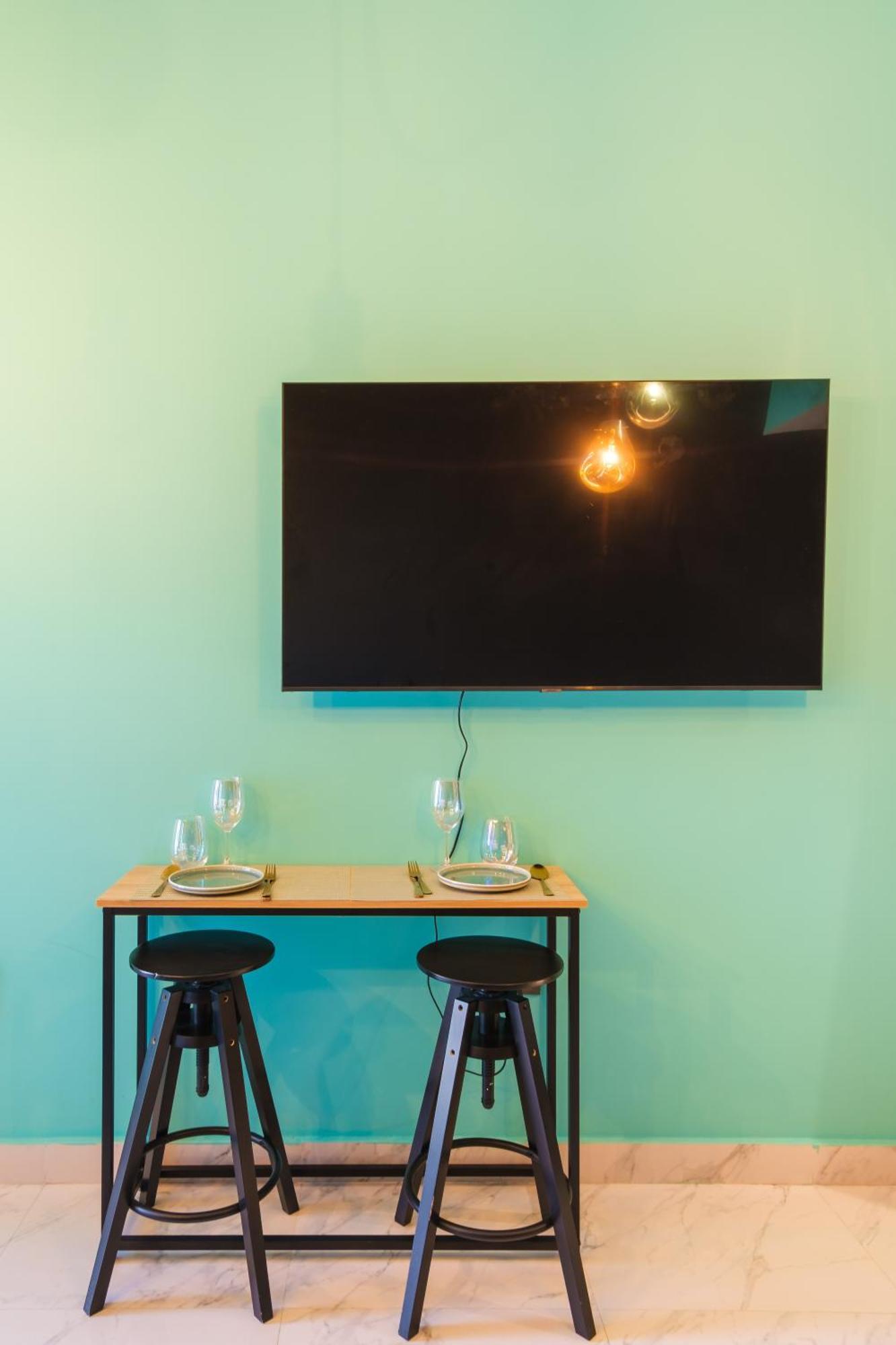 Appartamento Industrial Chic Retreat Al Qurayyah Esterno foto