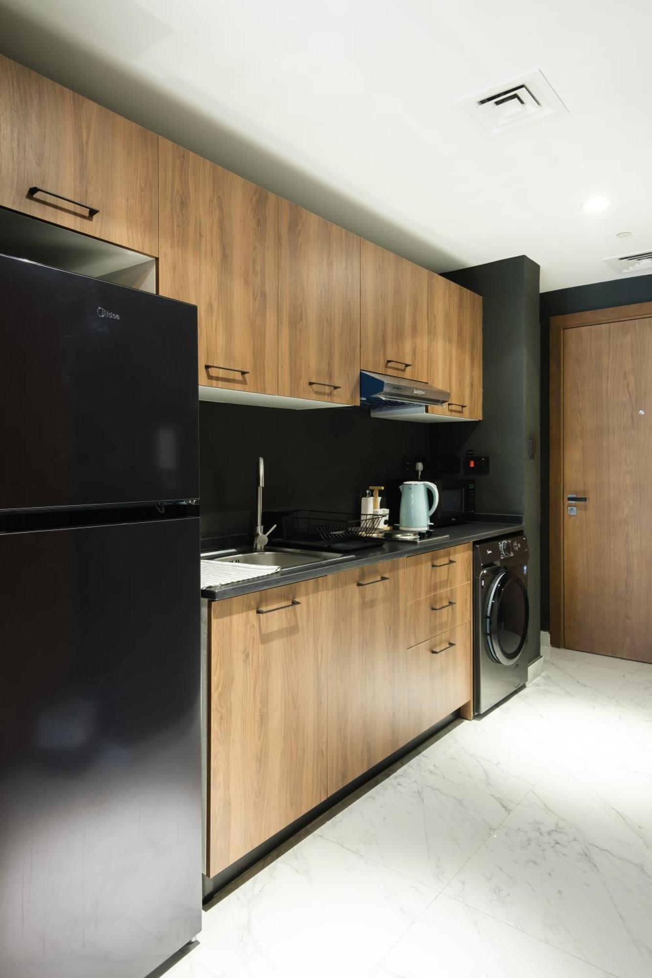 Appartamento Industrial Chic Retreat Al Qurayyah Esterno foto