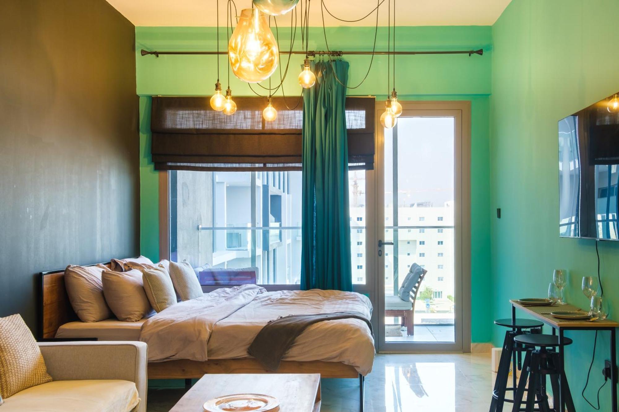 Appartamento Industrial Chic Retreat Al Qurayyah Esterno foto