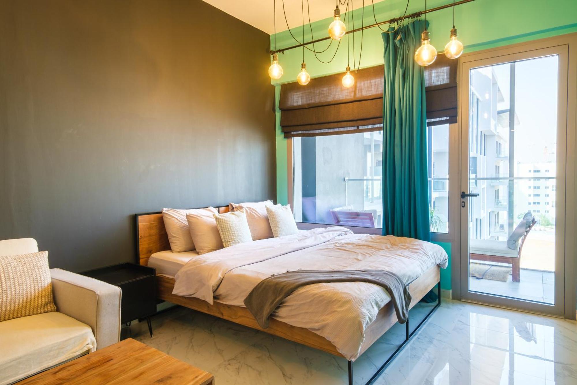 Appartamento Industrial Chic Retreat Al Qurayyah Esterno foto